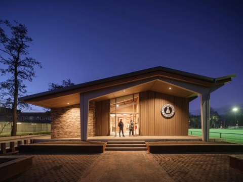 Sportpaviljoen Steeds Hooger