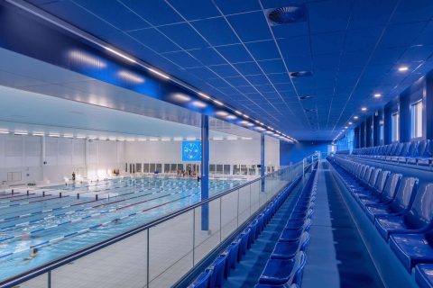 Het zwembad dat kantoor werd, en het kantoor dat zwembad werd